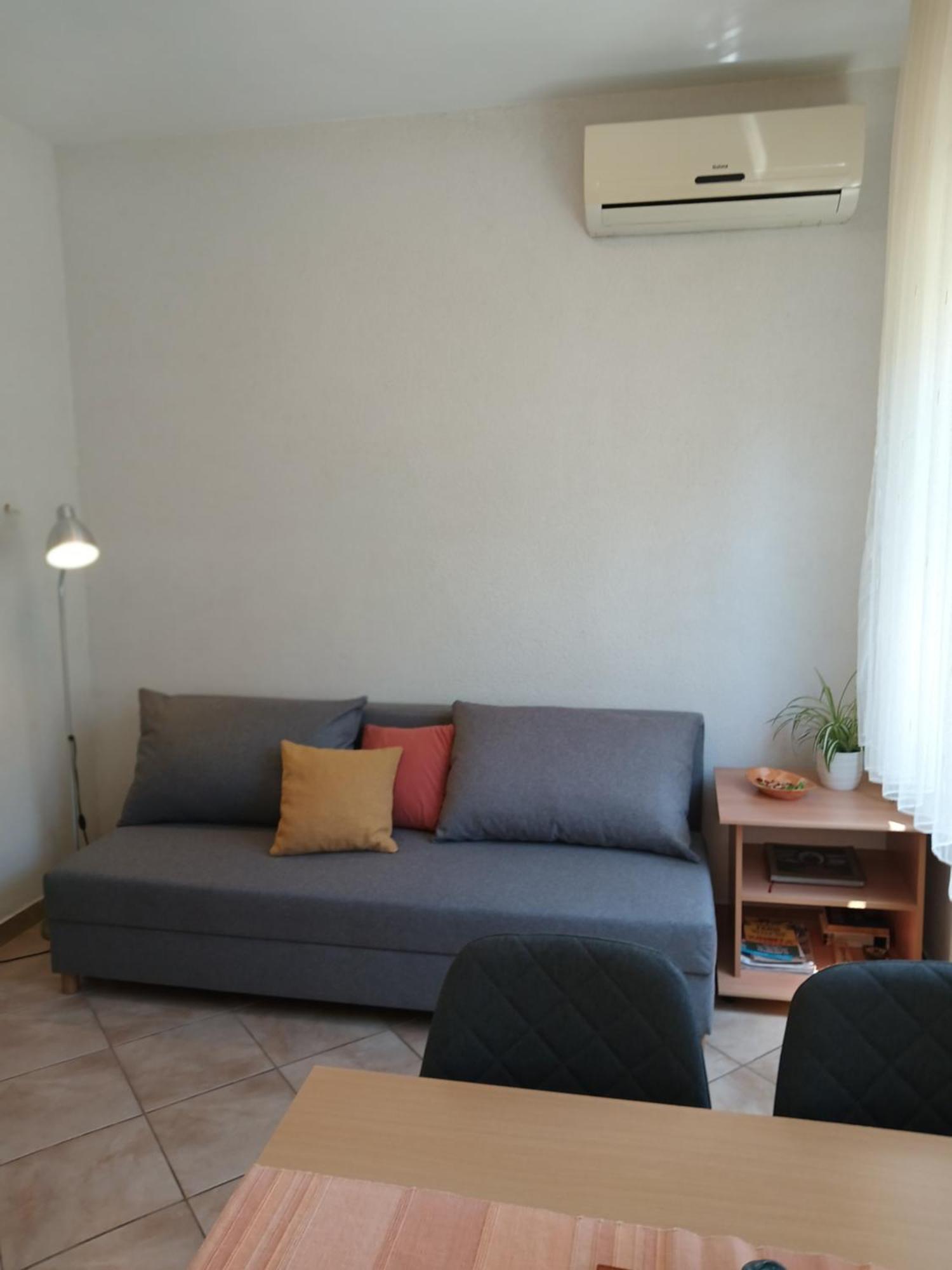 Apartments Jadranka Ivana プーラ エクステリア 写真