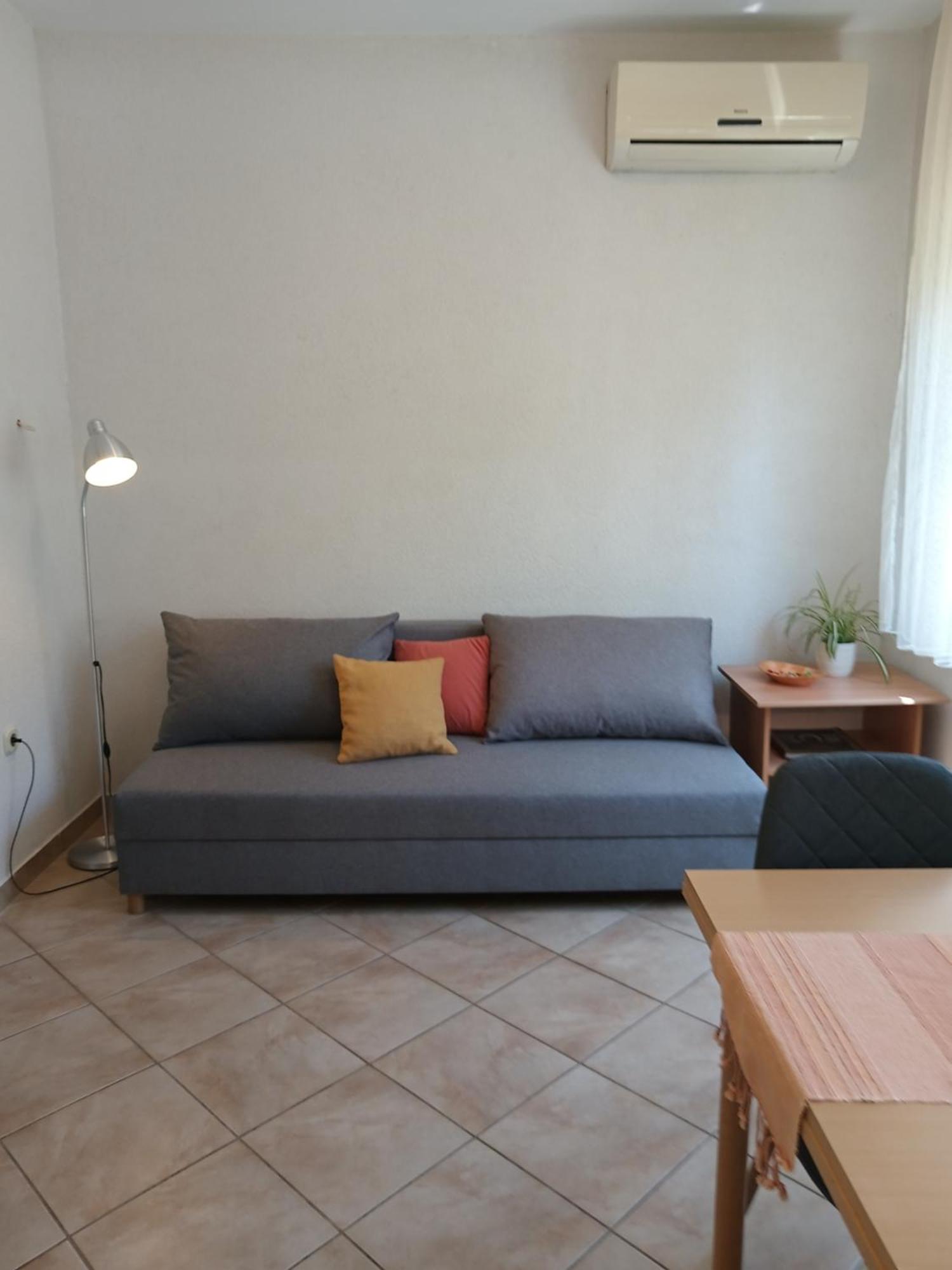 Apartments Jadranka Ivana プーラ エクステリア 写真