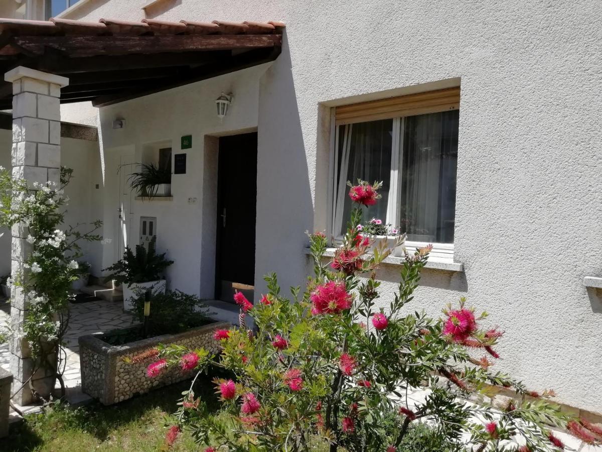 Apartments Jadranka Ivana プーラ エクステリア 写真